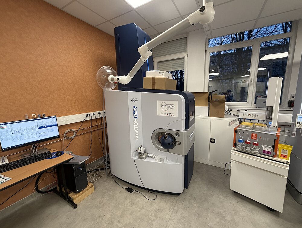 Photo du spectromètre de type TimsTOFflex